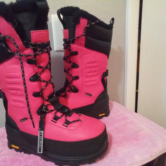 Ugh platform snow boots - Picture 5 of 5